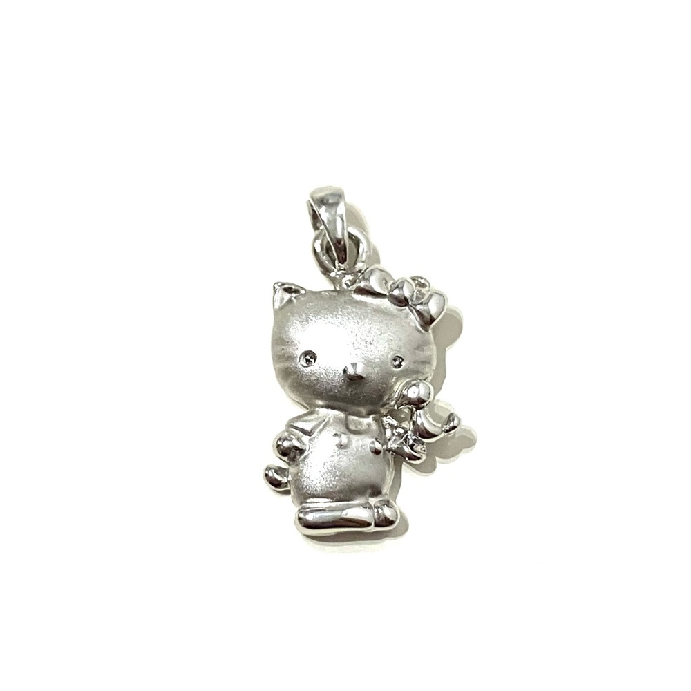 Silver Tone Hello Kitty Pendant - Picture 1 of 6